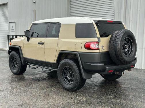 2012 Toyota FJ Cruiser Base