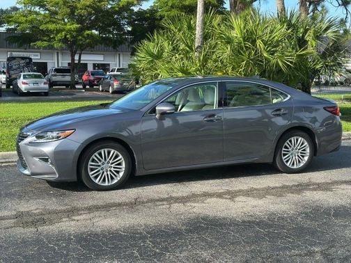 2017 Lexus ES 350 Base