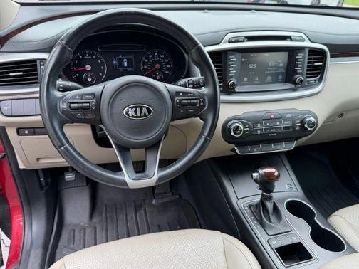 2017 Kia Sorento LX