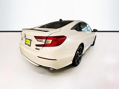 Platinum White Pearl 2022 Honda Accord Sport SE 1.5T
