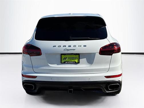 2018 Porsche Cayenne Platinum Edition