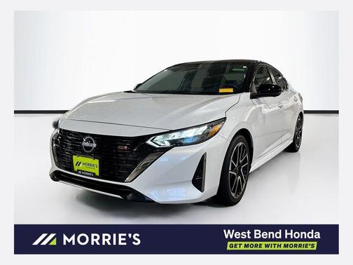 Aspen White Tricoat/Super Black 2025 Nissan Sentra SR