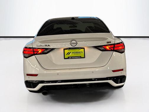 Aspen White Tricoat/Super Black 2025 Nissan Sentra SR