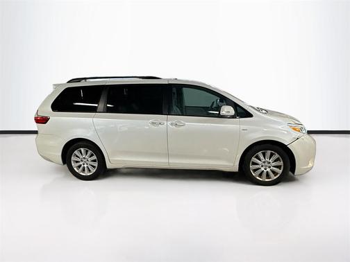 2016 Toyota Sienna Limited