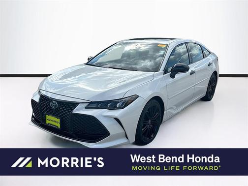 2022 Toyota Avalon Hybrid XSE