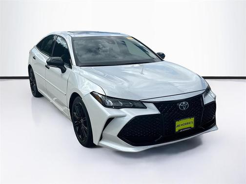 2022 Toyota Avalon Hybrid XSE