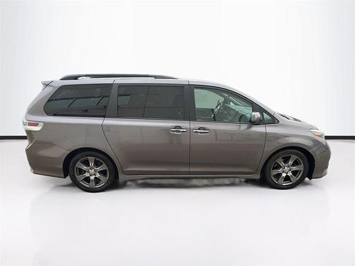 2017 Toyota Sienna SE Premium
