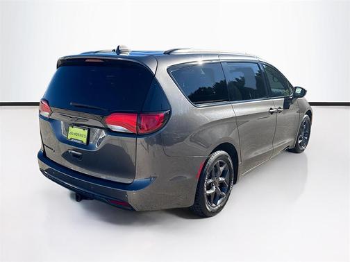 2019 Chrysler Pacifica Touring-L Plus