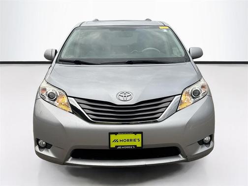 2014 Toyota Sienna XLE