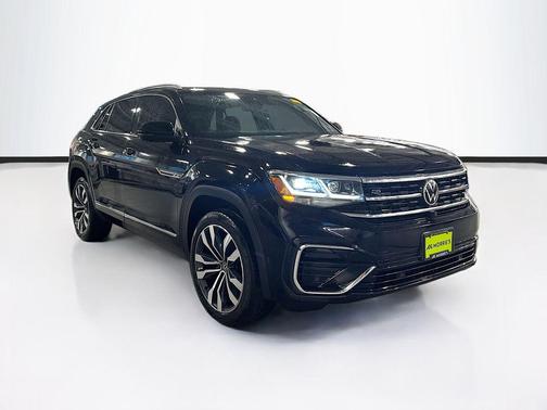 Deep Black Pearl 2020 Volkswagen Atlas Cross Sport 3.6L V6 SEL Premium R-Line