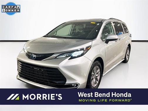 2024 Toyota Sienna XLE