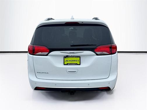 2020 Chrysler Pacifica Touring-L Plus