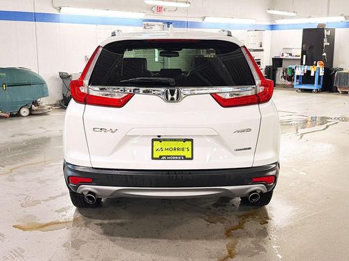 Platinum White Pearl 2019 Honda CR-V Touring
