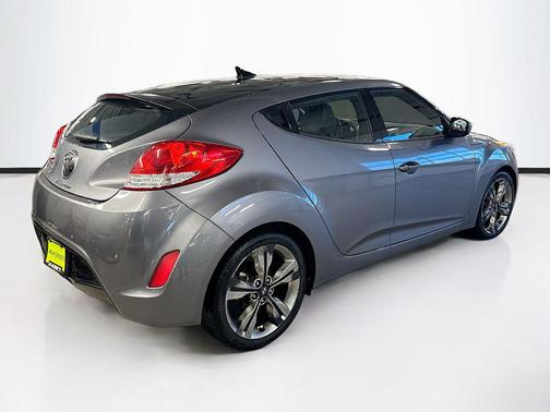 2016 Hyundai Veloster Base