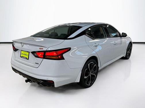 2024 Nissan Altima SR Intelligent AWD