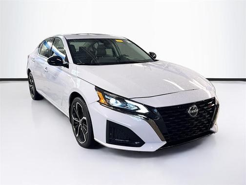 2024 Nissan Altima SR Intelligent AWD