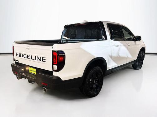 Platinum 2026 Honda Ridgeline Black