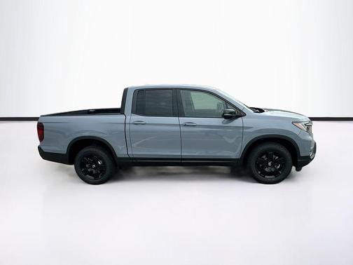 Sonic Gray Pearl 2026 Honda Ridgeline Black