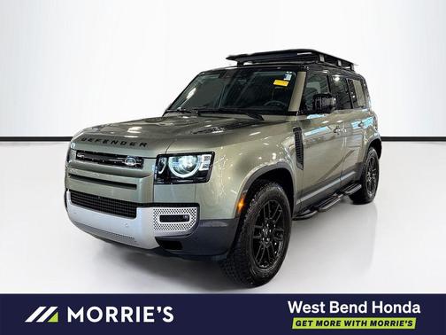 Faroe Green Premium Metallic 2025 Land Rover Defender 110 P300
