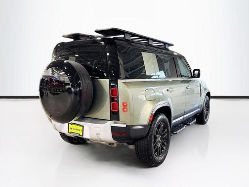 Faroe Green Premium Metallic 2025 Land Rover Defender 110 P300
