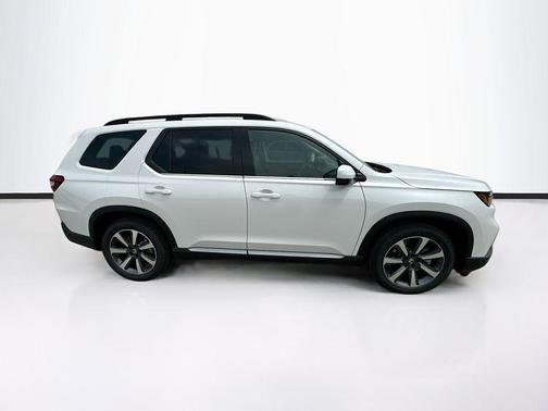 Platinum White Pearl 2025 Honda Pilot Elite