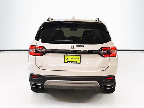 Platinum White Pearl 2025 Honda Pilot Elite