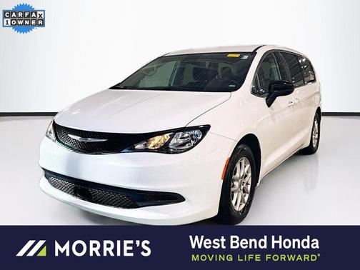 2024 Chrysler Voyager LX