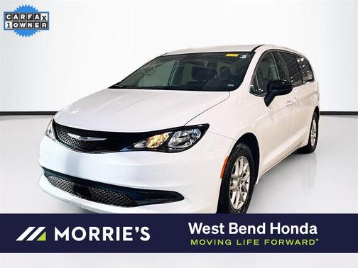 2024 Chrysler Voyager LX