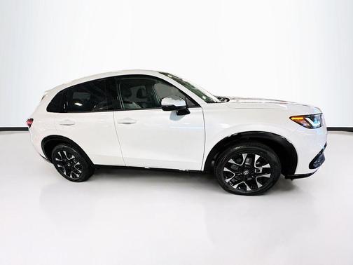 Platinum White Pearl 2027 Honda HR-V EX-L