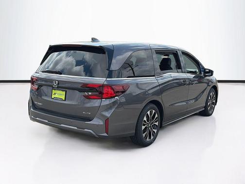 Modern Steel Metallic 2026 Honda Odyssey Elite