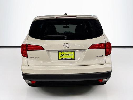 White Diamond Pearl 2016 Honda Pilot EX-L