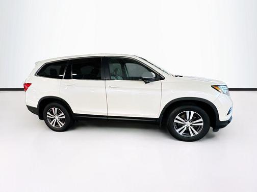 White Diamond Pearl 2016 Honda Pilot EX-L