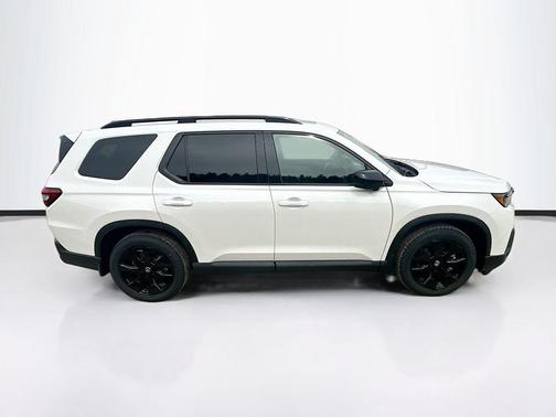 Platinum White Pearl 2026 Honda Pilot Black Edition