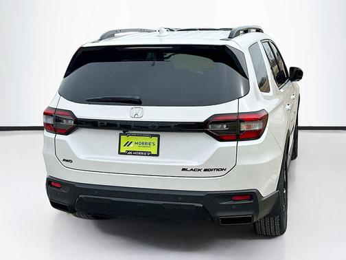 Platinum White Pearl 2026 Honda Pilot Black Edition