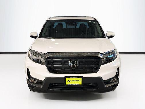 Platinum White Pearl 2025 Honda Ridgeline RTL