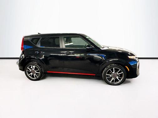 2022 Kia Soul GT-Line