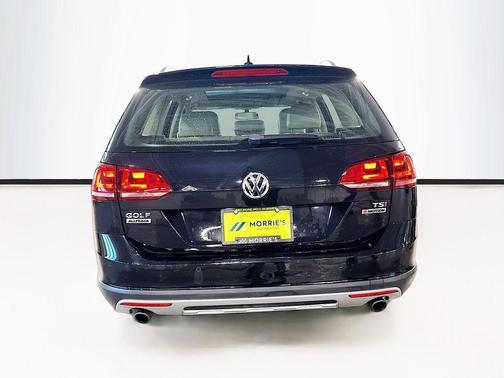 Night Blue Metallic 2017 Volkswagen Golf Alltrack TSI SE