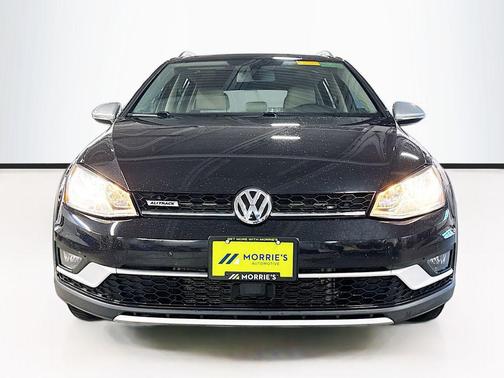 Night Blue Metallic 2017 Volkswagen Golf Alltrack TSI SE