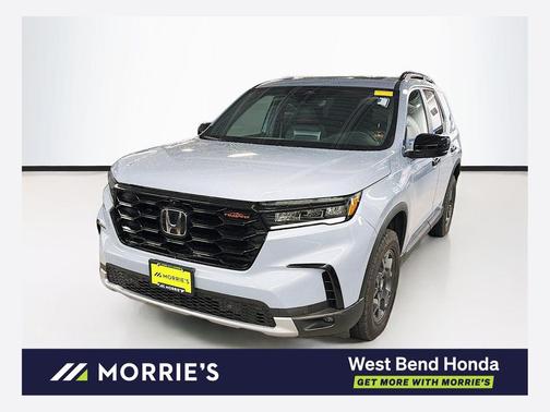 Sonic Gray Pearl 2024 Honda Pilot TrailSport
