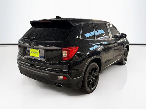 Crystal Black Pearl 2021 Honda Passport AWD Sport
