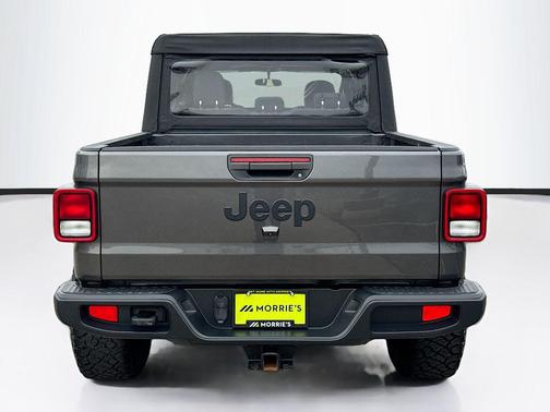 Granite Crystal Metallic Clearcoat 2023 Jeep Gladiator Sport