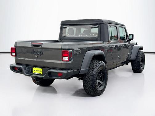 Granite Crystal Metallic Clearcoat 2023 Jeep Gladiator Sport