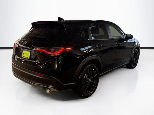 Deep Ocean Pearl 2026 Honda HR-V AWD Sport