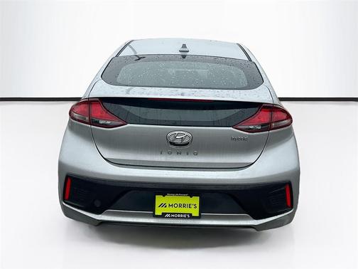 2022 Hyundai IONIQ Hybrid SE