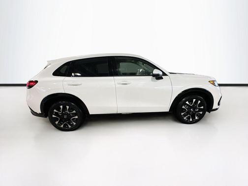Platinum 2026 Honda HR-V EX-L