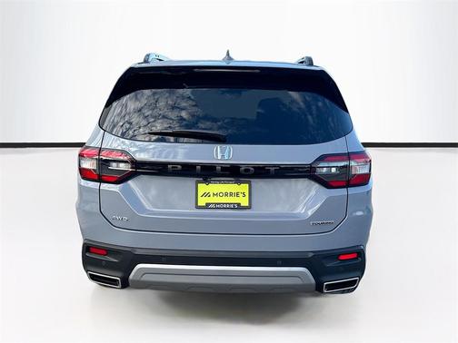 2025 Honda Pilot Touring 8-Passenger