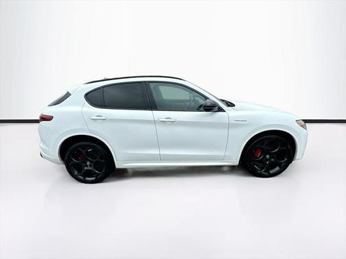2022 Alfa Romeo Stelvio Ti