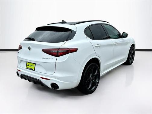 2022 Alfa Romeo Stelvio Ti