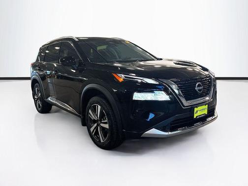 Super Black 2023 Nissan Rogue Platinum