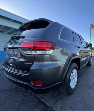2020 Jeep Grand Cherokee Laredo